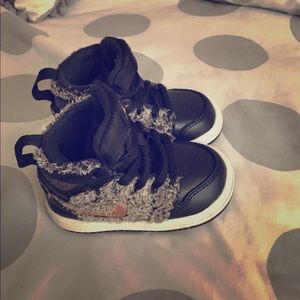 Baby Air Jordan 1 faux Retro Fur